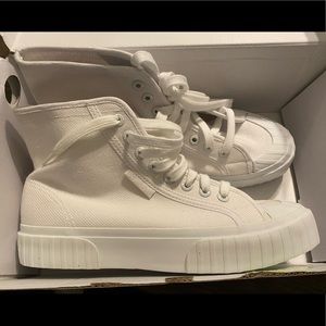 Superga Women’s White high tops. Size 9